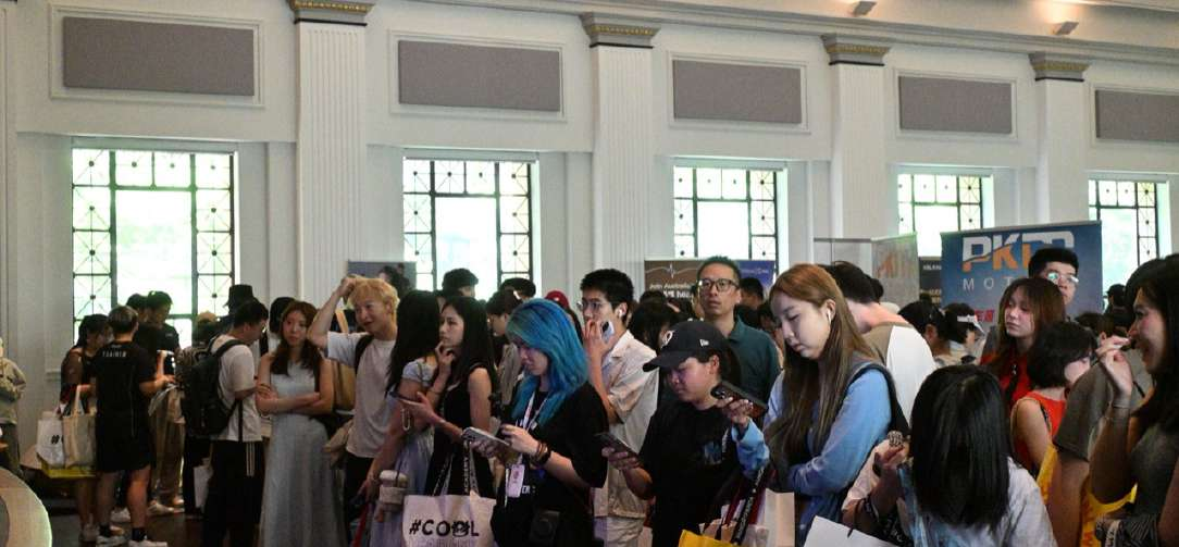 Previous JR Academy Freshers Festival brand booth
